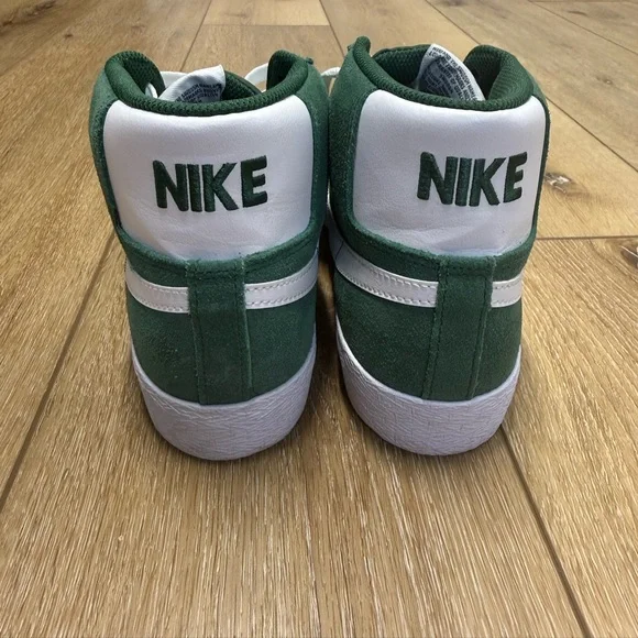 Nike Zoom Blazer SB Mid Fir Green High-Top Sneakers Men’s Size 8 EUC